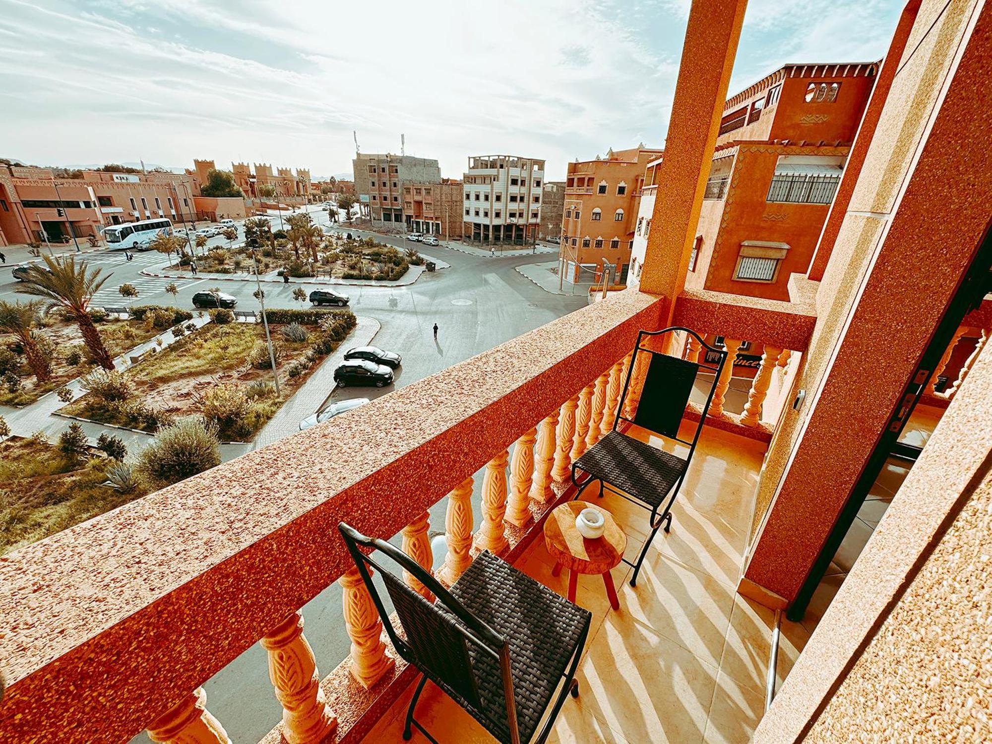 Chay - Appartements A Ouarzazate Exterior photo